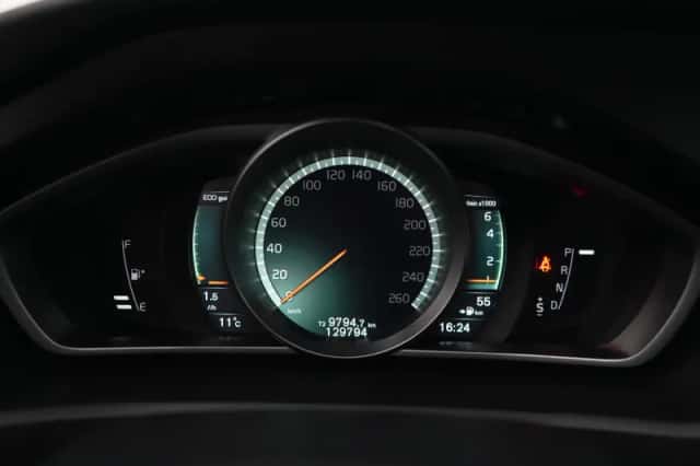 Volvo V40 (2019) thumbnail 17