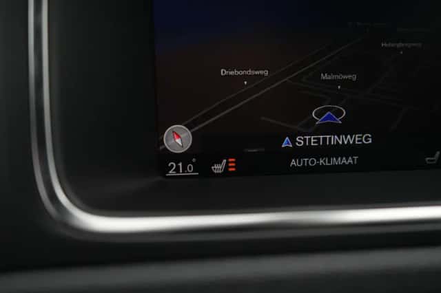 Volvo V40 (2019) thumbnail 37