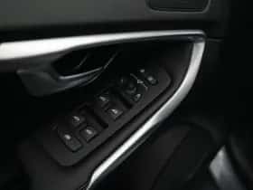 Volvo V40 (2019) thumbnail 42