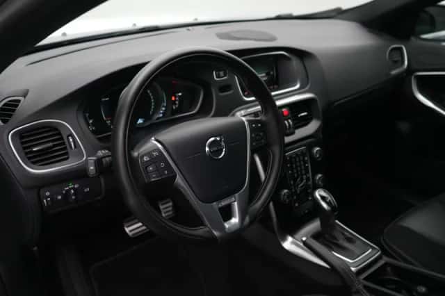 Volvo V40 (2019) thumbnail 8