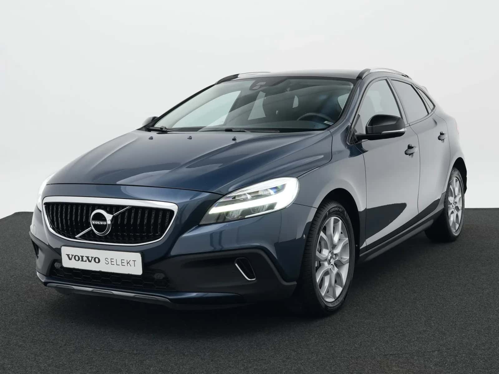 Volvo V40 (2019) — foto 1