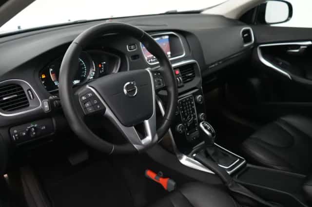 Volvo V40 (2019) thumbnail 11