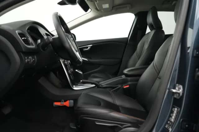 Volvo V40 (2019) thumbnail 12