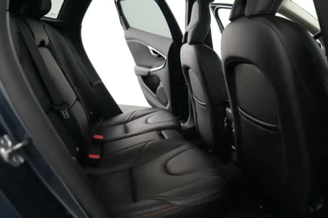 Volvo V40 (2019) thumbnail 14
