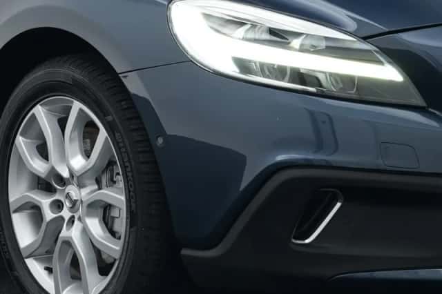 Volvo V40 (2019) thumbnail 17