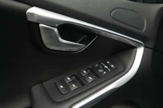 Volvo V40 (2019) thumbnail 25