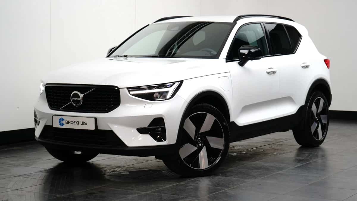 Volvo XC40 (2022) — foto 1