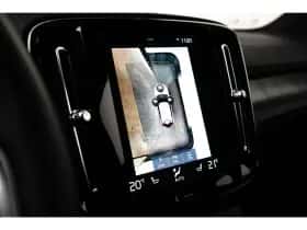 Volvo XC40 (2022) thumbnail 16