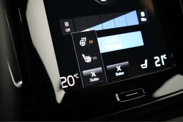 Volvo XC40 (2022) thumbnail 21