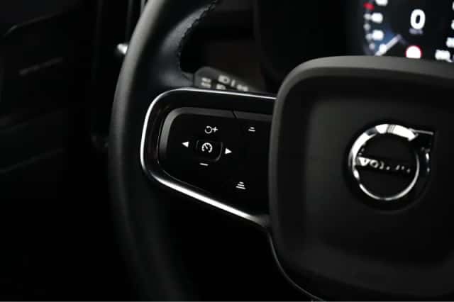 Volvo XC40 (2022) thumbnail 23