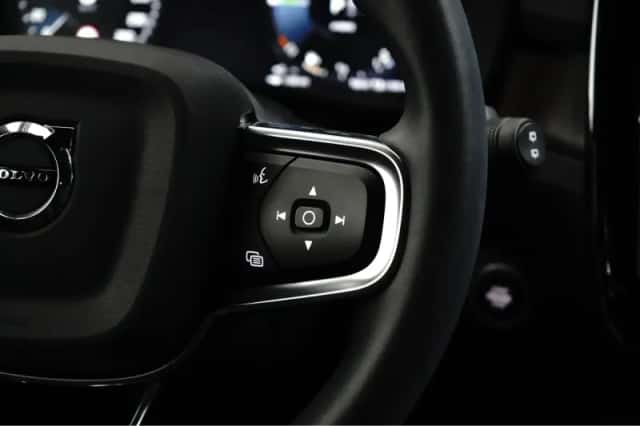Volvo XC40 (2022) thumbnail 24