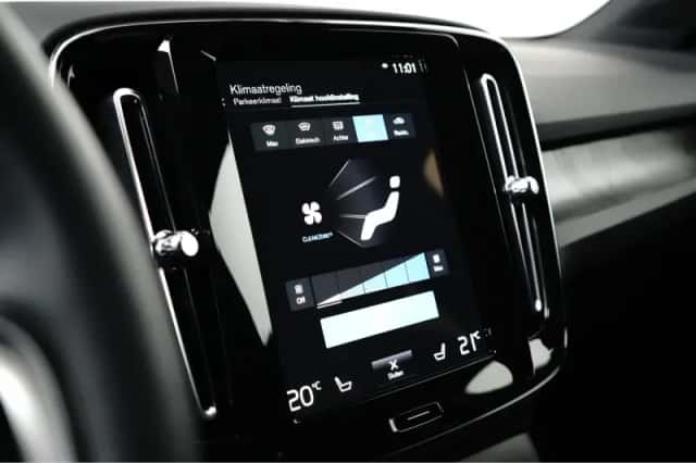 Volvo XC40 (2022) thumbnail 25