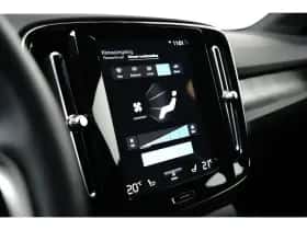 Volvo XC40 (2022) thumbnail 25