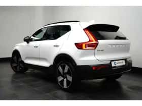 Volvo XC40 (2022) thumbnail 4