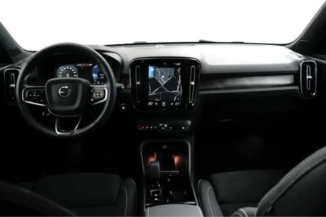 Volvo XC40 (2022) thumbnail 6