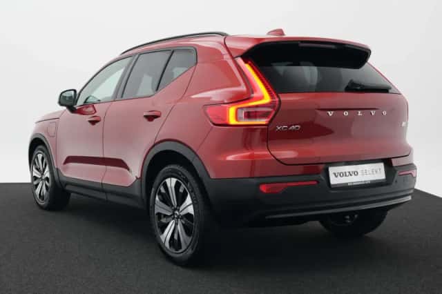Volvo XC40 (2022) thumbnail 2