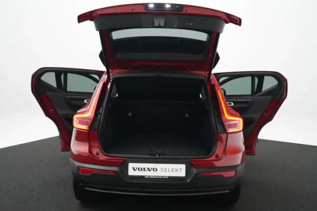 Volvo XC40 (2022) thumbnail 13