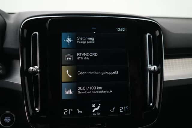Volvo XC40 (2022) thumbnail 37