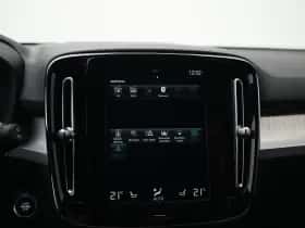 Volvo XC40 (2022) thumbnail 38