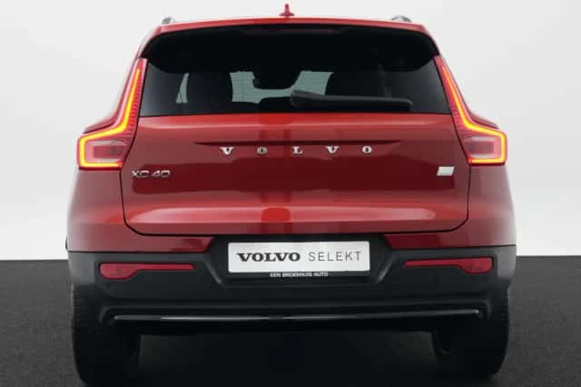 Volvo XC40 (2022) thumbnail 6