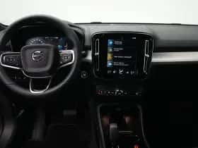 Volvo XC40 (2022) thumbnail 7