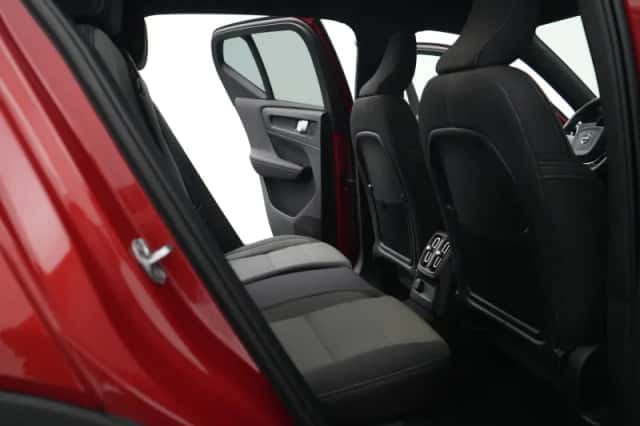 Volvo XC40 (2022) thumbnail 10
