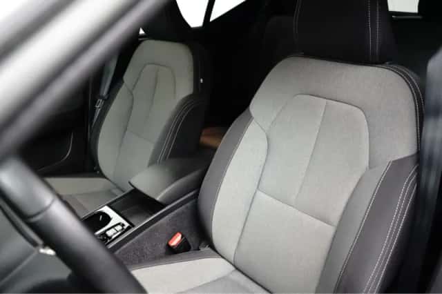 Volvo XC40 (2022) thumbnail 17