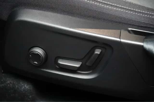 Volvo XC40 (2022) thumbnail 18