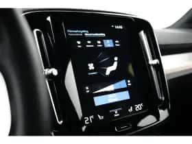 Volvo XC40 (2022) thumbnail 25