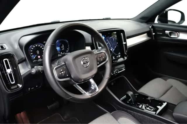 Volvo XC40 (2022) thumbnail 7