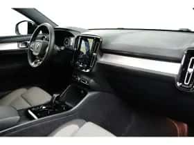 Volvo XC40 (2022) thumbnail 8