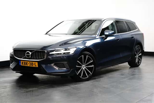 Volvo V60 (2022) thumbnail 1