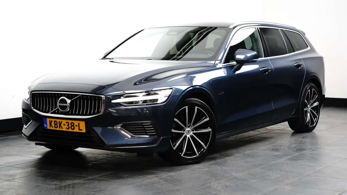Volvo V60 (2022) — foto 1