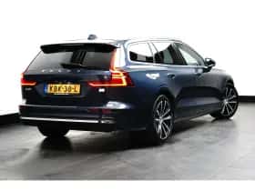 Volvo V60 (2022) thumbnail 2