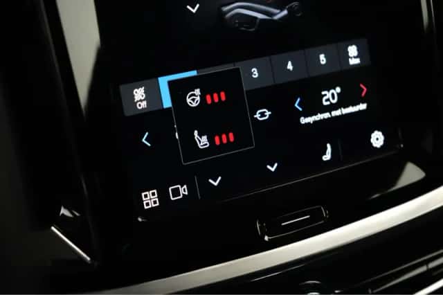 Volvo V60 (2022) thumbnail 18