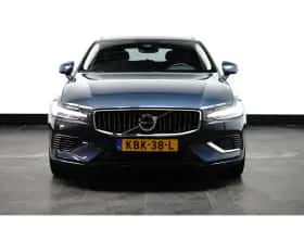 Volvo V60 (2022) thumbnail 3