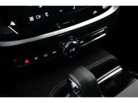 Volvo V60 (2022) thumbnail 24