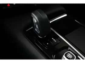 Volvo V60 (2022) thumbnail 25