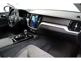 Volvo V60 (2022) thumbnail 8