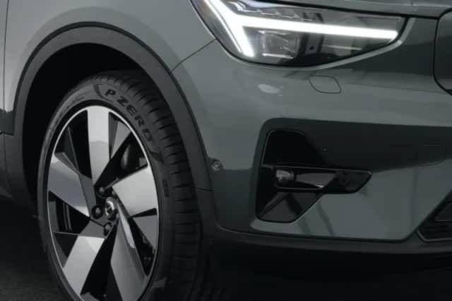 Volvo EX40 (2026) thumbnail 16