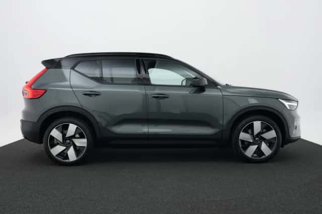Volvo EX40 (2026) thumbnail 4