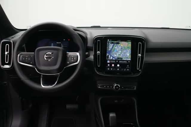 Volvo EX40 (2026) thumbnail 7