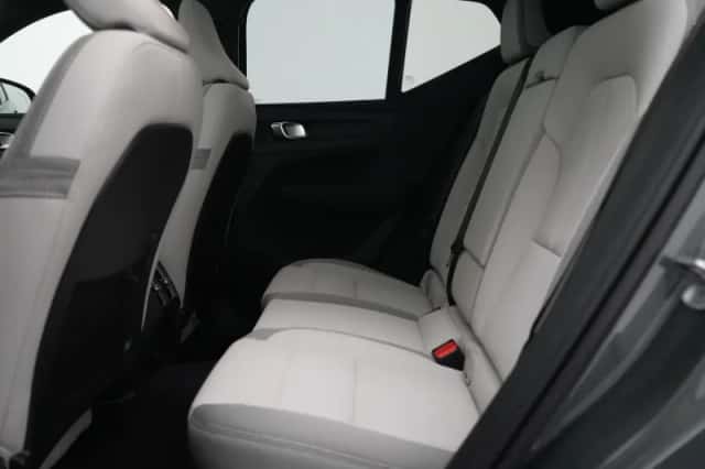 Volvo EX40 (2026) thumbnail 9
