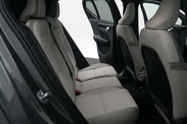 Volvo EX40 (2026) thumbnail 10