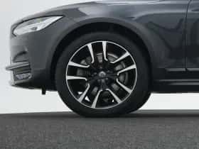 Volvo V90 (2018) thumbnail 17