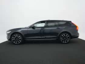 Volvo V90 (2018) thumbnail 3