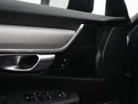 Volvo V90 (2018) thumbnail 27