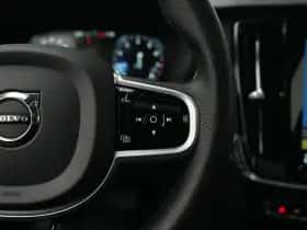 Volvo V90 (2018) thumbnail 38