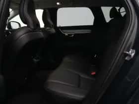 Volvo V90 (2018) thumbnail 9
