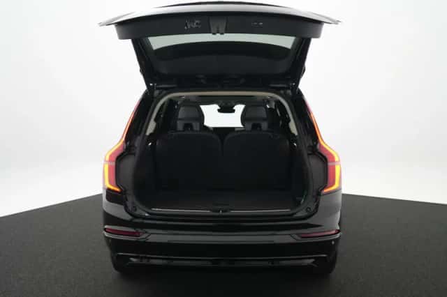 Volvo XC90 (2025) thumbnail 12